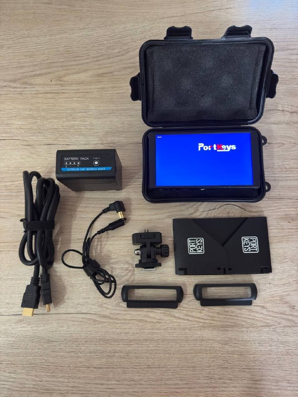 Накамерный монитор PortKeys P6
