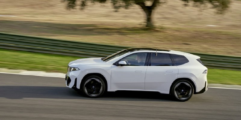 🚗⚡ Недавно BMW снова доказала, что не просто умеет писать о себе, а живёт