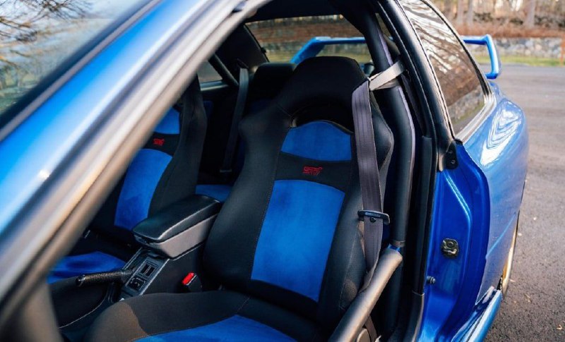 26-летний Subaru Impreza STI продали по цене нового Porsche 911 6