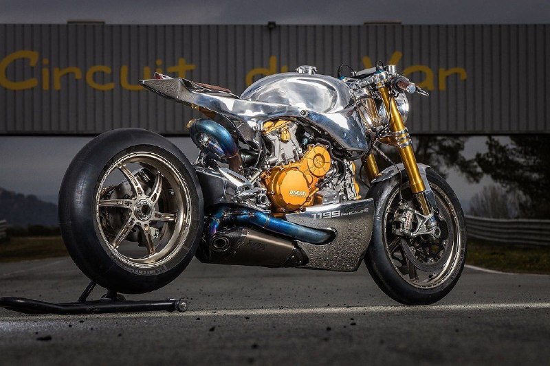Ducati 1199 Panigale by Ortolani 7