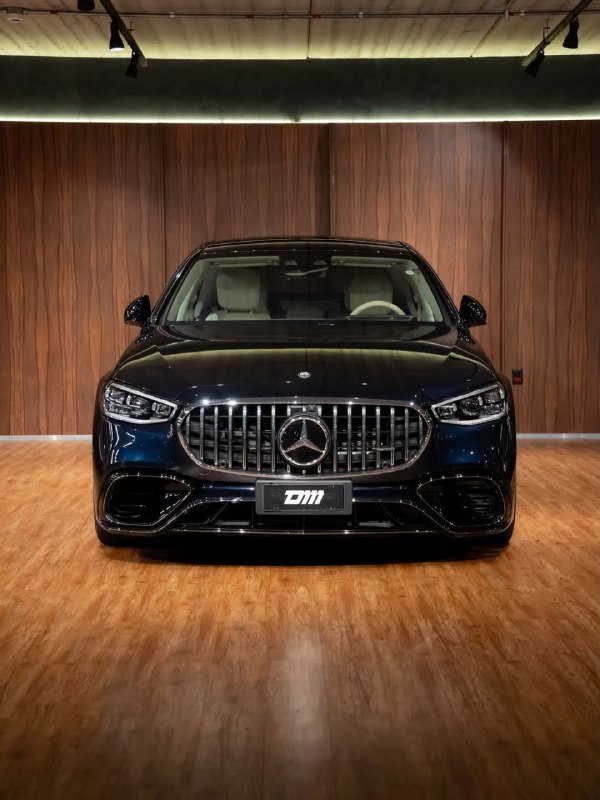 S 63 E AMG 805 HP 4.0-L V8 BITURBO 9