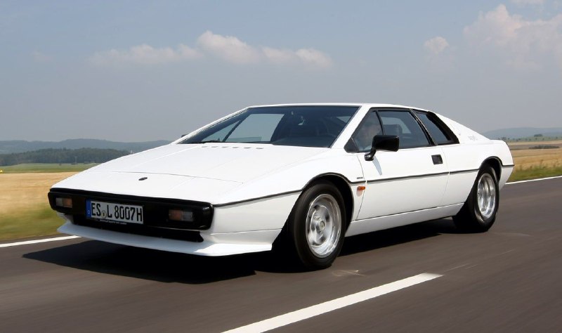 Lotus Esprit S1 возвращается с 400-сильным мотором 5
