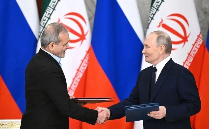 شرق: 🔺پزشکیان و پوتین دیدار می‌کنند سفیر ایران در روسیه:🔹برخی تلاش می‌کنند مناسبات تهران و مسکو را به روابط ایران و غرب نسبت 