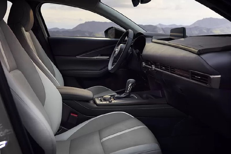 Mazda представила обновлённый CX-30 2026 модельного года 3