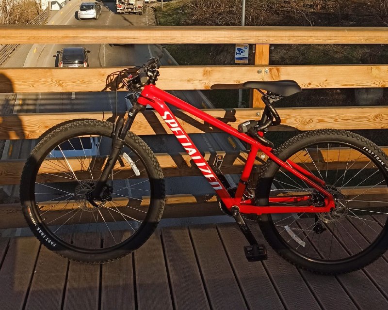 Велосипед унисекс SPECIALIZED Rockhopper 27.5