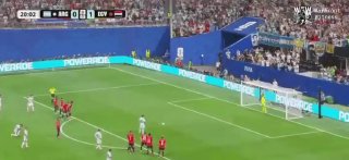 ️🇦🇷🇪🇬️ מסי מחטיא זריקת עונשין ולא מצליח להשוות.
