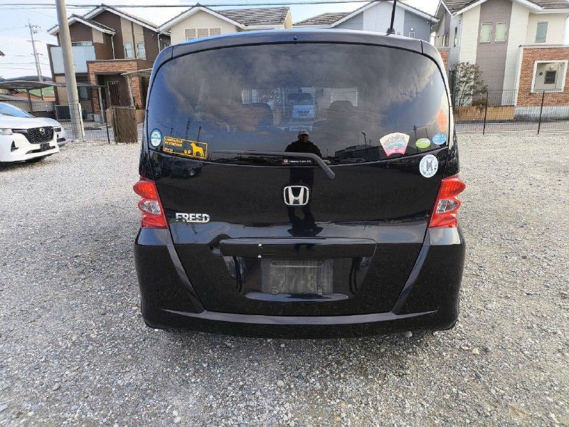 Honda Freed 2010 фото 4
