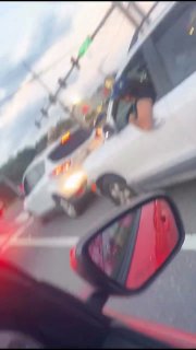 🇺🇸 Gunshots heard, people fleeing during shooting at Bite of Seattle food festival. Follow us -> LiveLeak