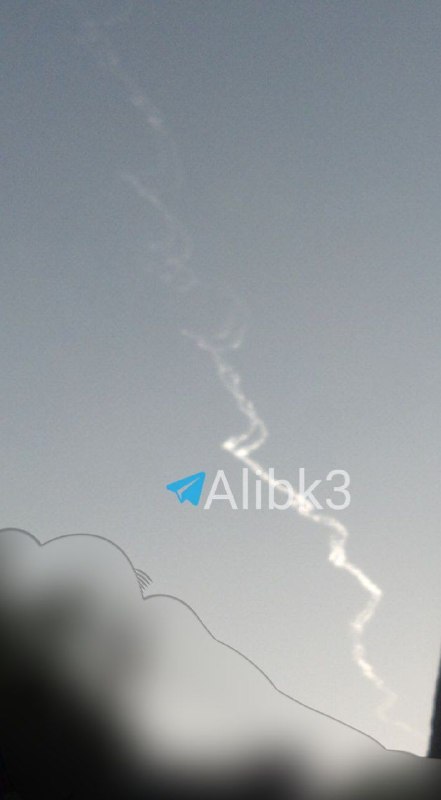 התפרצויות טילים חדשות ששוגרו מאיראן לעבר בסיסי אויב באזור.