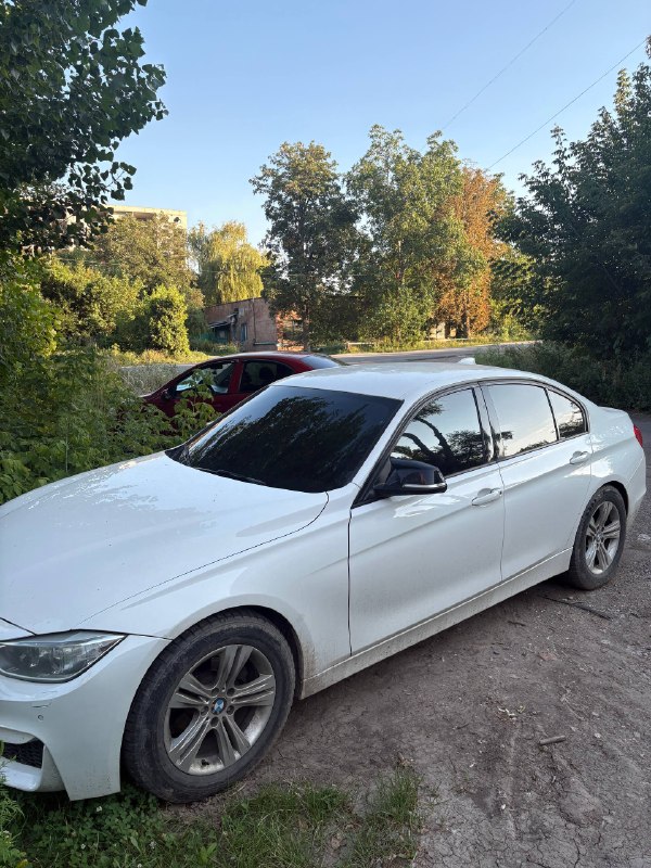Продам bmw f30 xdrive 2013 года.
Двигатель n20b20 2.0 литра, бензин, турбо.
Пробег 240000 километров.
Без дтп, вся в родной краске.
Коробка переключает плавно, не пинает.
Комплектация спорт, полный привод, спорт сиденья.
2-Х зонный климат контроль, подогрев руля.
3 Владельца.
Цена 1450000 рублей
Г. Донецк
По вопросам в лс: @rtresp - фотография - 3