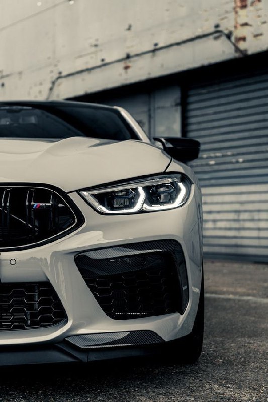 BMW m8 9