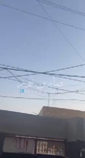 מתקפת מזל"ט מכוונת לבסיס כיבוש אמריקאי ליד נמל התעופה ארביל, ומערכות ההגנה האוויריות האמריקאיות יורות עשרות…