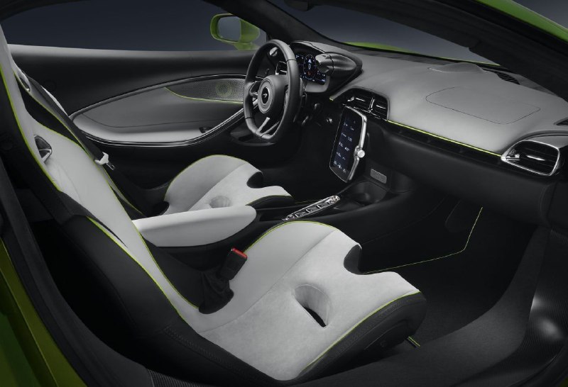 McLaren Artura 7