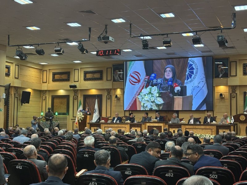 Mohajerni: The government is making every effort to solve the problems of the private sector