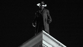 На Amazon Prime Video вышел «Паук-Нуар» с Николасом Кейджем — сериал получил отличные отзывы  Посмотревшие критики в основном хвалят нового «Паучка»: как за интересный детективный сюжет, так и за отличную актёрскую игру самого Кейджа. Отдельно выделяют аут