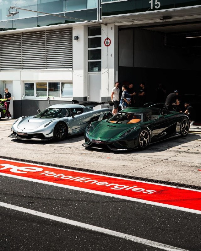 Koenigsegg Regera (1/1) 4