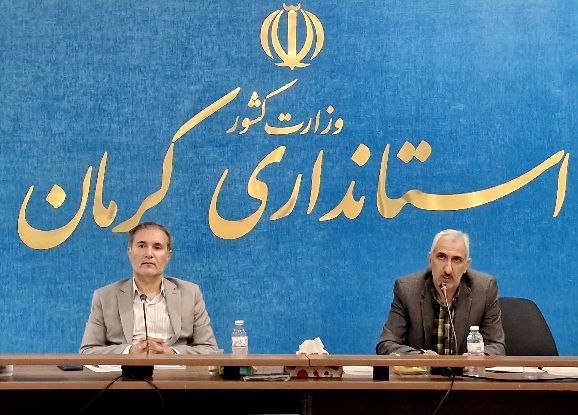 راه آرمان کرمان: 🔻واگذاری ۳۰۴۵ واحد نهضت ملی مسکن در هفته دولت🔹مدیرکل بنیاد مسکن انقلاب اسلامی استان کرمان گفت: در هفته دولت ۳۰۴۵ واحد مس