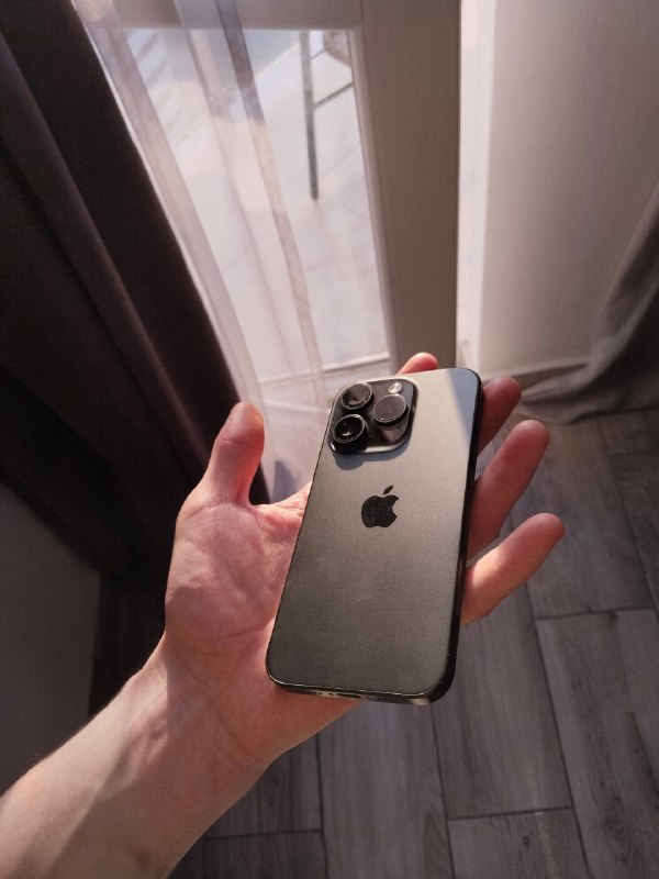 iPhone 15 Pro + AirPods 4 — комплект!