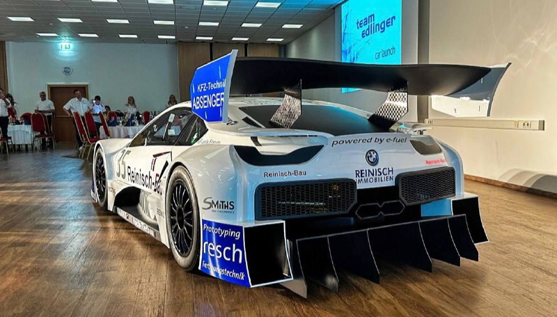 BMW i8 оснастили четырьмя моторами от супербайка 3