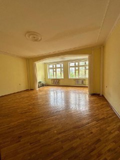 Продается квартира 4/4/4