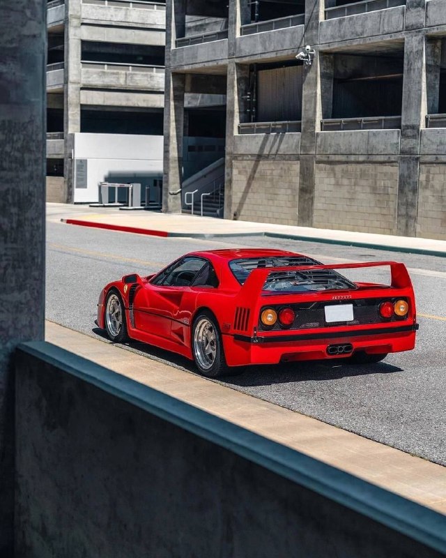 Ferrari f40 6