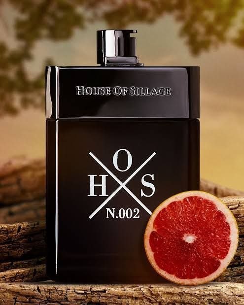 عطر خاطره: House of sillage HoS N.00275 mlسری قدیم👞 مردانه❄️ خنک🍊 🪵 مرکباتی چوبیمحصول ۲۰۱۶نت های غالب :گریپ فروت ، میوه عرعر ، ماند