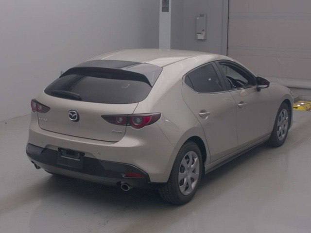 Mazda 3 2022 фото 2