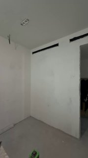 На объекте сейчас выполняются малярные работы, установлена подсветка в санузле, и параллельно изготавливаем и монтируем полочки по проекту. Именно ... - изображение 5 - авторский, надзор, именно