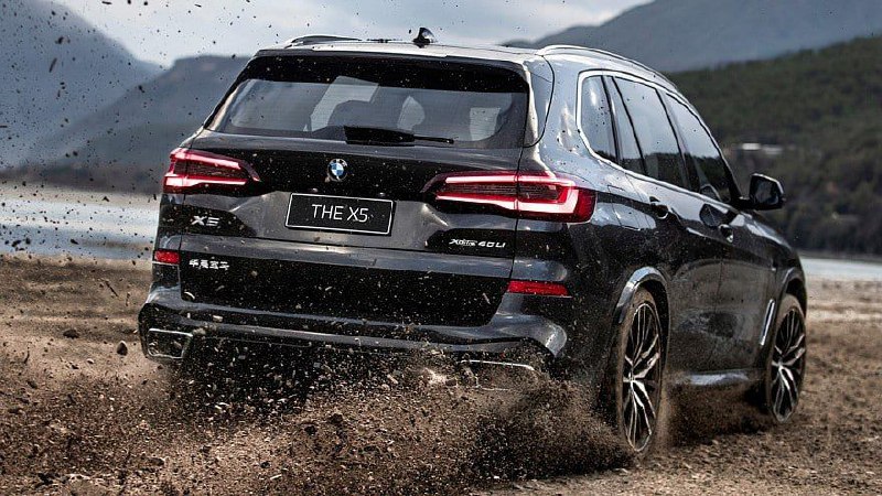 В Китае рухнули продажи немцев — BMW  и Mercedes