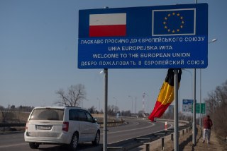ЕС с 2027 года перестанет давать временную защиту военнообязанным украинцам🔵 Новые правила. Страны Евросоюза согласовали продление программы временной защиты для граждан Украины до 4 марта 2028 года, сообщили в Совете ЕС.При этом защиту смогут получить тол