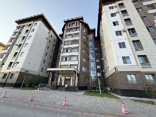 Продается элитная квартира 156м² в ЖК Huvaydo Residence с паркингом