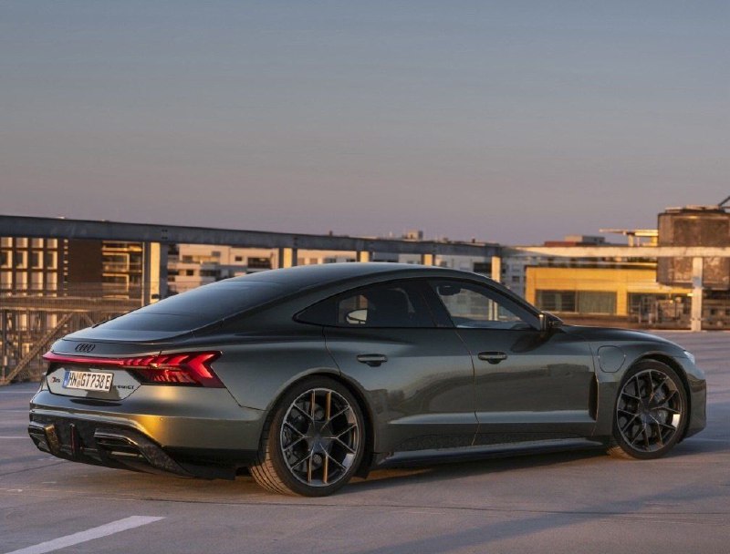 Audi RS e-tron GT performance '2024 5