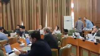 امانی: ۶۰۰ نیروی کنترل بلیت مترو بلاتکلیف‌اند — روزنامه شرق