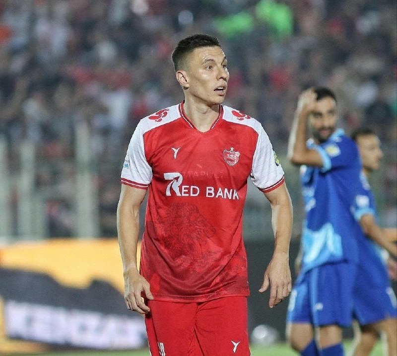Artesh sorkh Asia: 📊آمار سرگیف در پرسپولیس ⚽️7 بازی رسمی و 4 گل زده⚽️@Arteshsorkhasia666