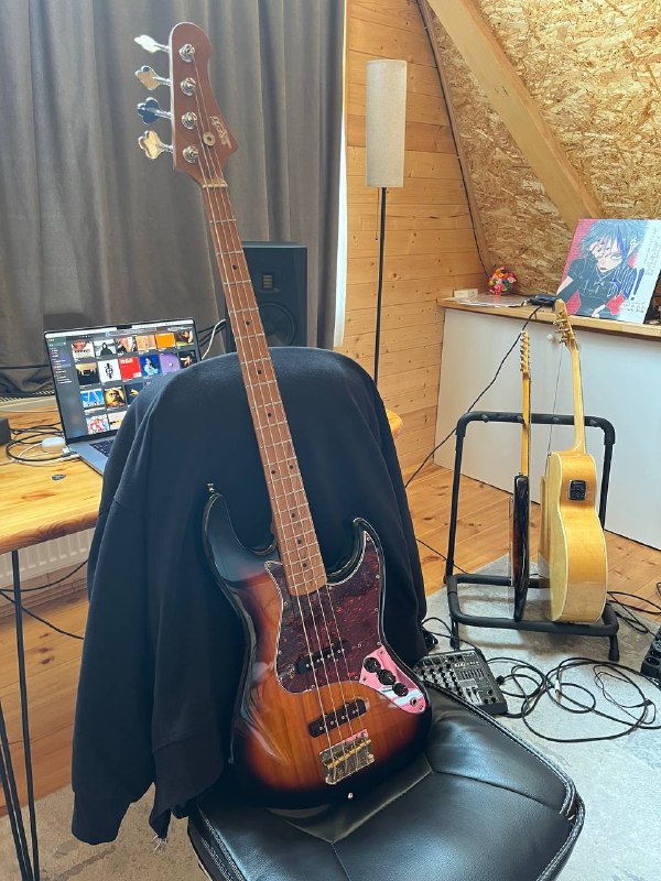 🎸 Бас-гитара + процессор Zoom B1 Four — фото 1