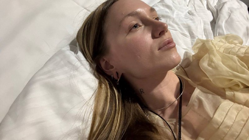 Укладку сделала, а из фотографий только я да храмыУкладку сделала, а из фотографий только я да храмы