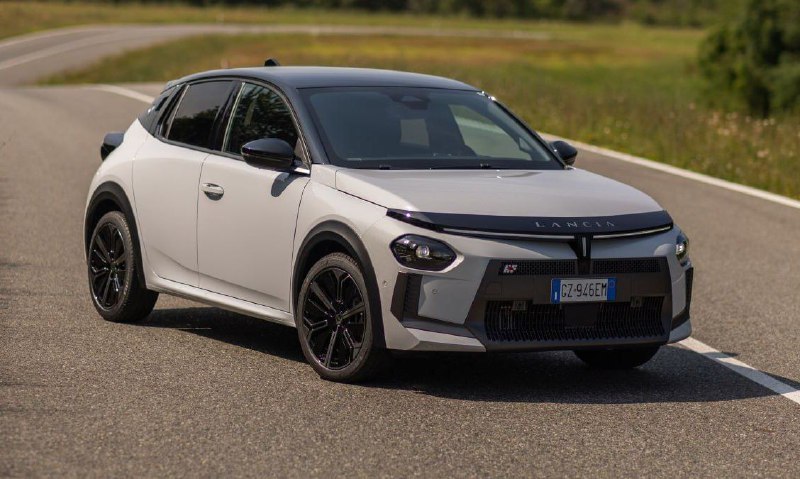 Lancia возродила спортивную линейку HF 4