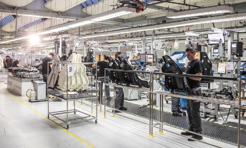 Производителя автомобильных сидений Recaro спасли от банкротства 2