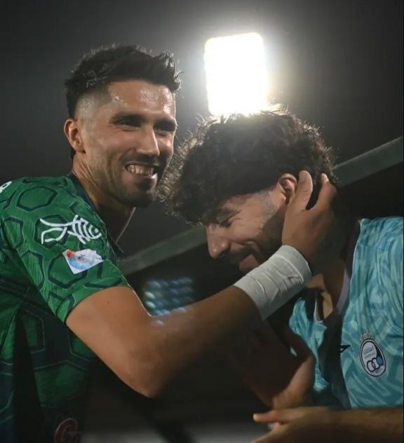 استقلالی | Esteghlali: ناراحتی شدید سید حسین حسینی از باخت سپاهان؛ قلب آدم به درد میاد نکن شیرمرد 💙@Esteghlali