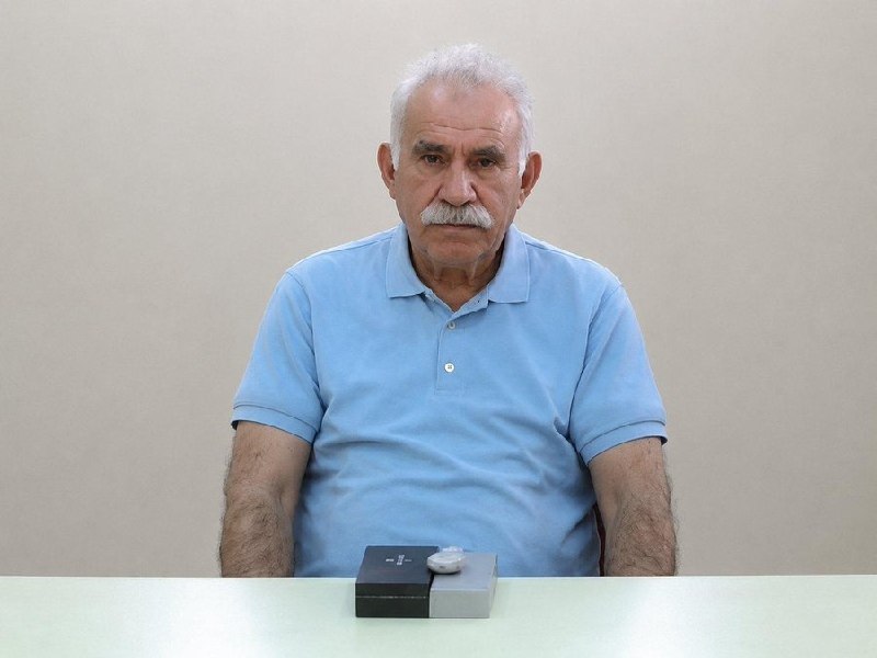 KurdPress | کُردپرس: 📰 اوجالان خودش خواست که این عکس را از او بگیرند📝 سرویس ترکیه – هم‌زمان با تصویب قانون چارچوب در پارلمان ترکیه، برای نخست