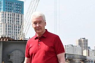 Собянин перед выборами раскритиковал идею перехода России на военную экономикуМэр Москвы в интервью ТАСС назвал разговоры о переводе страны на военную экономику «ненужными» и «никчемными». Об этом говорят люди, которые не разбираются в теме, добавил он.«Со