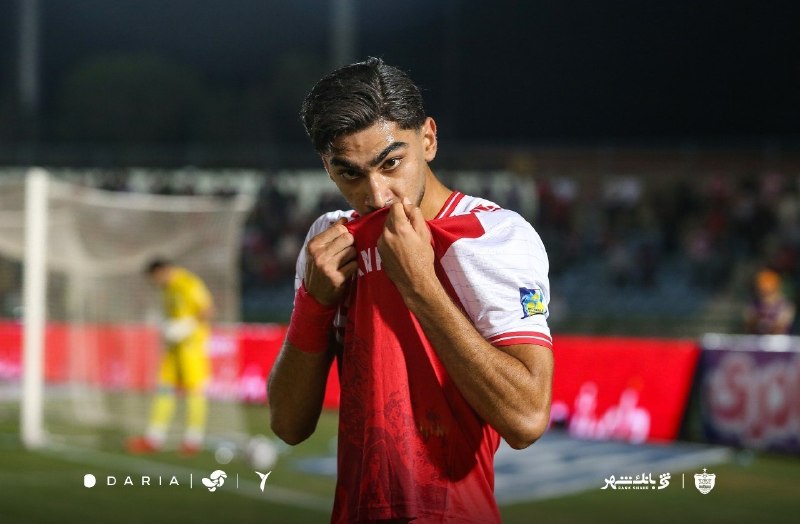 کانال رسمی باشگاه پرسپولیس: ❤️ شهرآبادی: پرسپولیس واقعا لیاقت قهرمانی را داردمهاجم جوان و گلزن پرسپولیس با ابراز امیدواری نسبت به قهرمانی سرخپوشان د