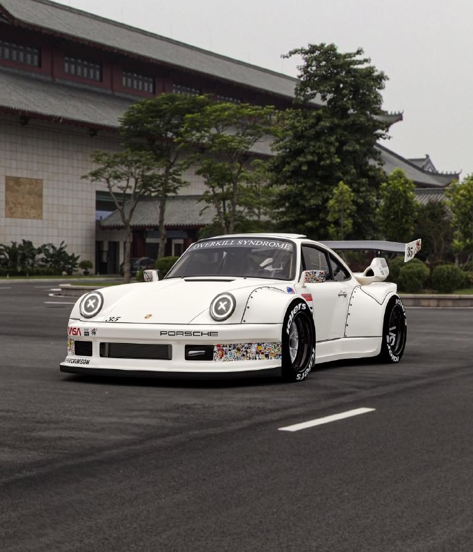 Porsche 930 RWB