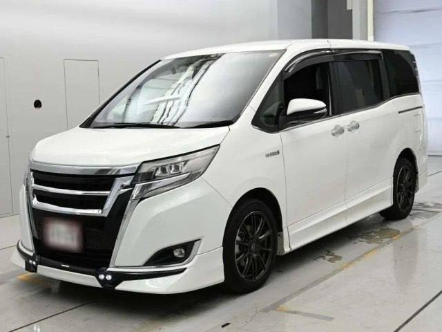 Toyota Esquire 2020 фото 3