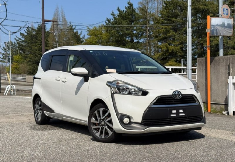 Toyota Sienta