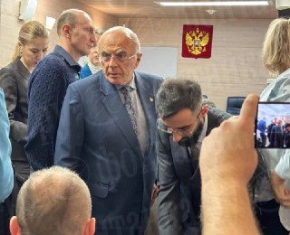 Александра Запесоцкого восстановили в должности ректора университета профсоюзов в Петербурге. Он заявил, что Путин помог решить проблемы вуза⚪️ Подробности. Как отмечает «Бумага», суд указал, что недвижимость СПбГУП уже зарегистрирована в собственность гос