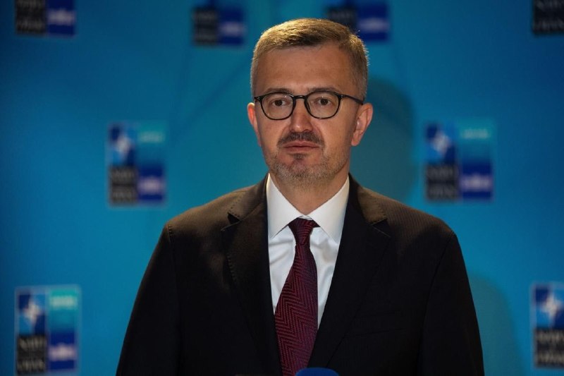 ⁴⁰ میلیوْن تۆرک: 📄برهان‌الدین دوران، رئیس مرکز ارتباطات ریاست‌جمهوری ترکیه، حملات اسرائیل به یک پایگاه هوایی نظامی در سوریه را محکوم کرد: