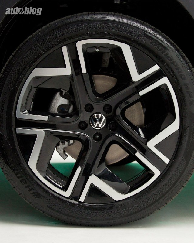 После серии тизеров Volkswagen наконец-то представил Atlas 2027 года в Нью-Йорке 9