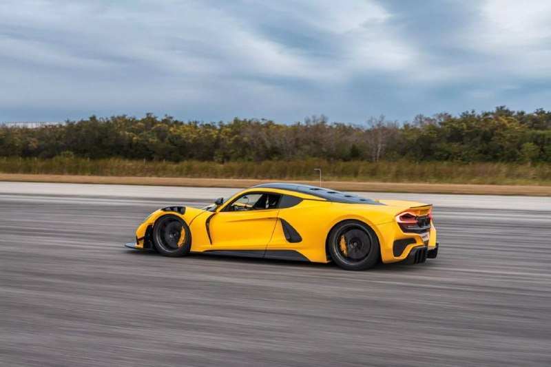 Hennessey Venom F5. 3