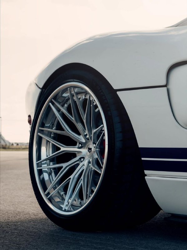 Ford GT 10